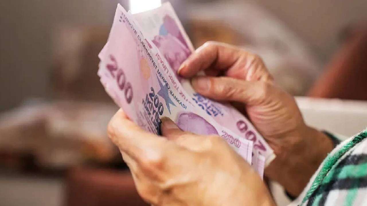 SSK ve Bağkur emeklisine koşulsuz 30 bin TL yatırılacak 13